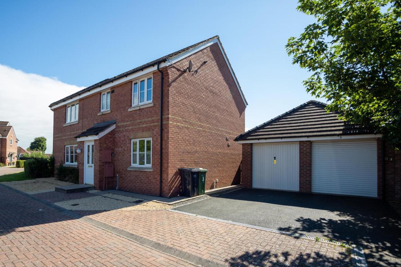 Hereford - Finch House - Modern 4 Bedroom House Located In South Hereford, Dog Friendly With Nearby Countryside, Pool Table, Sleeps Up To 10 Guests - Hosted By Rentmyhouse Exteriér fotografie