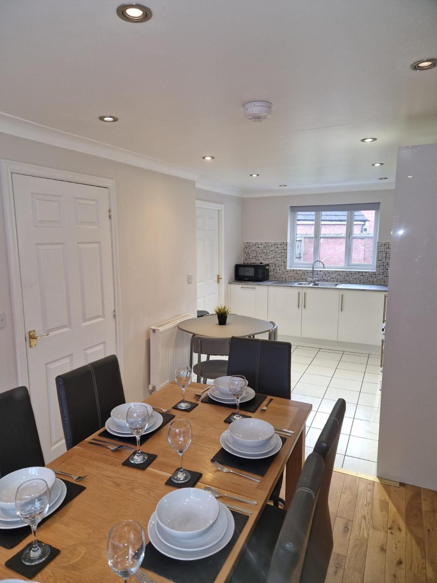 Hereford - Finch House - Modern 4 Bedroom House Located In South Hereford, Dog Friendly With Nearby Countryside, Pool Table, Sleeps Up To 10 Guests - Hosted By Rentmyhouse Exteriér fotografie