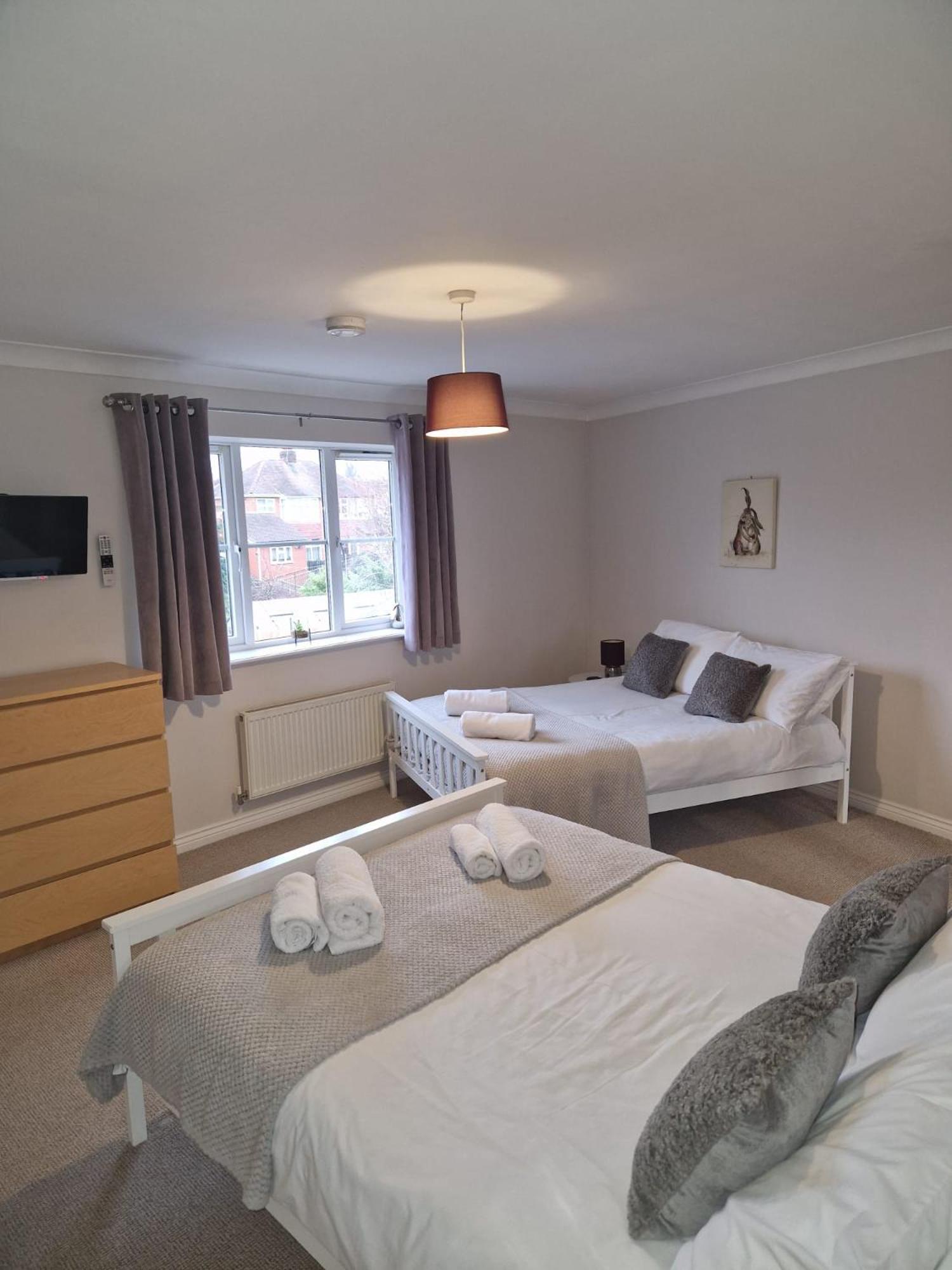Hereford - Finch House - Modern 4 Bedroom House Located In South Hereford, Dog Friendly With Nearby Countryside, Pool Table, Sleeps Up To 10 Guests - Hosted By Rentmyhouse Exteriér fotografie